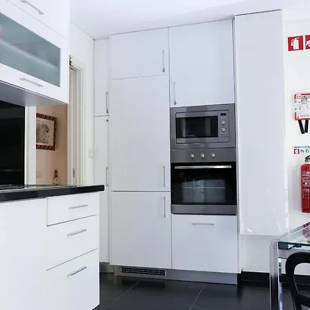 Azulejos' Charming With Terrace 2 By Lisbonne Collection Apartman *